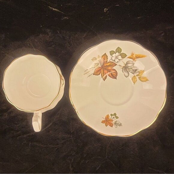 Vintage Royal Dover Bone China Teacup and Saucer Set - Picture 9 of 16